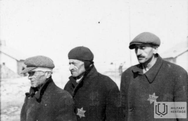 586SalaspilsnometnēieslodzītoebrejugrupaBunde.jpg
