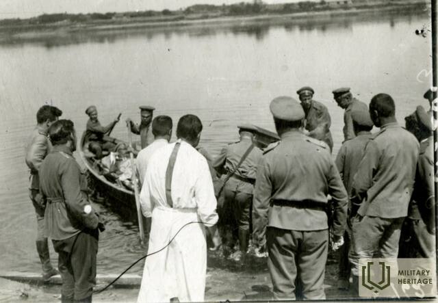 133IevainotālatviešustrēlniekaevakuācijanoNāv.jpg
