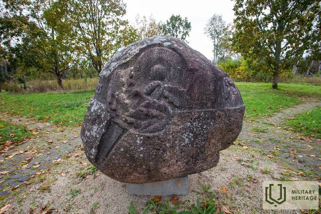PeteraRadzinapieminasvietaValka_GitaM_M2.jpg