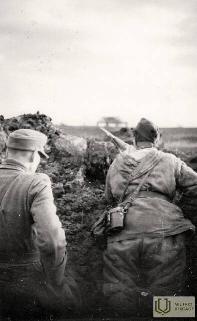 21LatviešuleģionāriKurzemascietoksnī1945Latvi.jpg