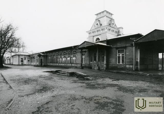 EAMFk1615_3.jpg