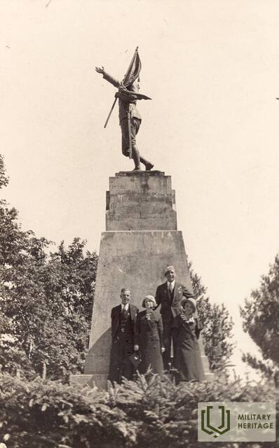 VaMF2821_1_1.jpg