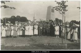 Foto nr 2; Puhja Vabadussõja mälestussamba pidulik avamine. 1925, Peerna-Selleke. Rahvusarhiiv. http://www.ra.ee/fotis/index.php/et/photo/view?id=714270&_xr=5fc76e3c939f9