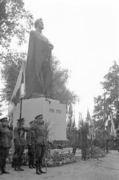 Foto nr. 3, Mälestusmärk "Kalevipoeg" avamine. 1933, Eesti Rahva Muuseum. https://www.muis.ee/museaalview/539433