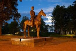 Laidoneri ratsamonument, autor Jaan Männik