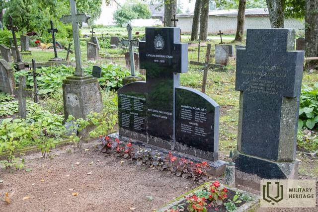 BrivibascinitajiemBarkavaCentrakapos_GitaM_M5.jpg