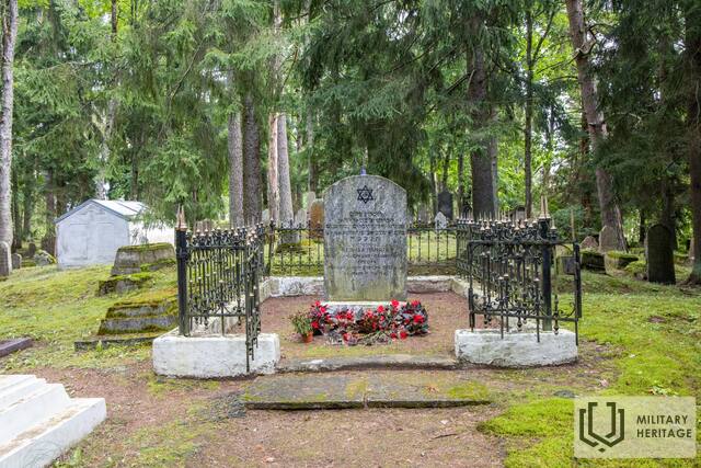 EbrejukapiVaraklanos_GitaM_L7.jpg