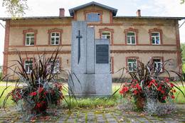 Koolilaste kompanii lahingupaigas asuv monument. Allikas: Gita Memmēna, Vidzeme Turismiühing