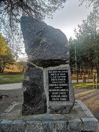 Monument to Captain Zolt and student soldiers