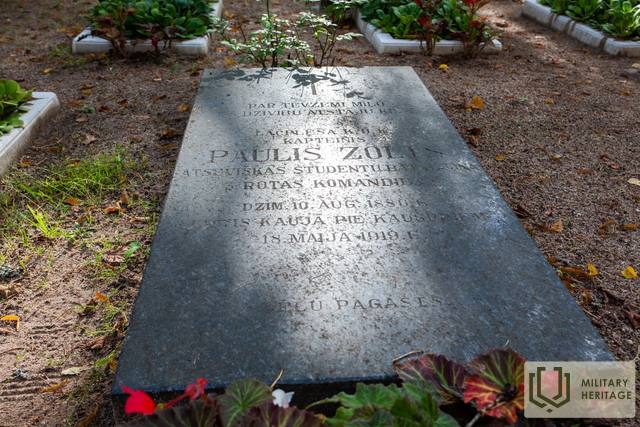 PaulisZolts_GitaM_M5.jpg