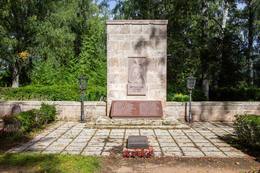 Vabadussõjas langenud Smilteni elanike mälestuseks püstitatud monument. Allikas: Gita Memmēna, Vidzeme Turismiühing