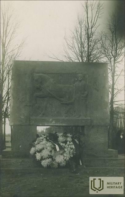 01Placis2.jpg