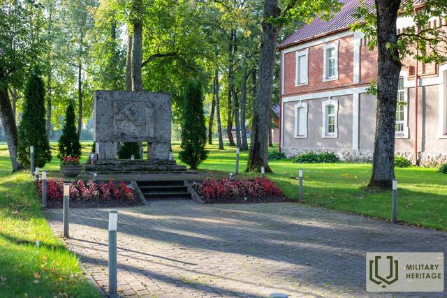 Placis_GitaM_M2.jpg