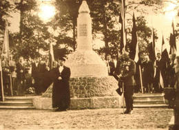 Paminklas atidengtas 1933 m. rugsėjo 22 d. Šaltinis: Viliakos muziejaus fondas
