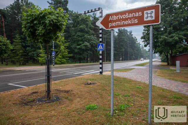 9aLivanupiemineklisBrivibascinaskritusajiem_Gi.jpg