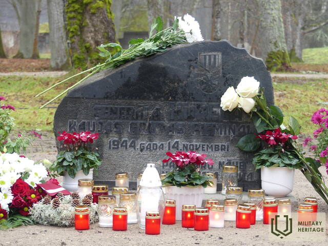 Stiklu-piemineklis_sveces.jpg