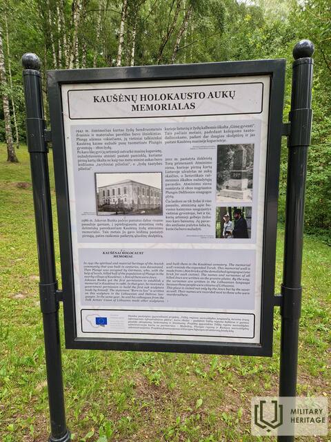 Kausenu_zydu_memorialas_informacinis_stendas.jpg