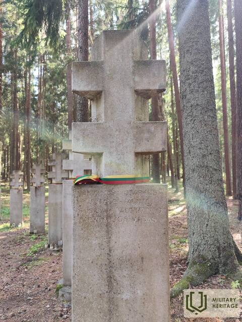 Algimanto_apygardos_partizanu_-kovu_takais2.jpg