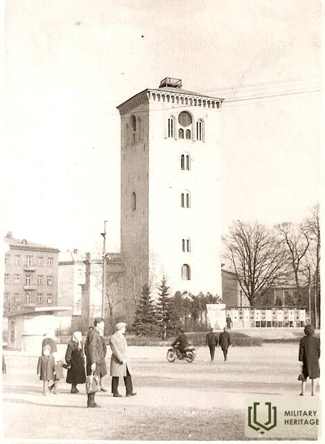 Jelgavas-Sv-Trīsvienības-baznīcas-tornis_20-gs-60-to-gadu-foto-.jpg