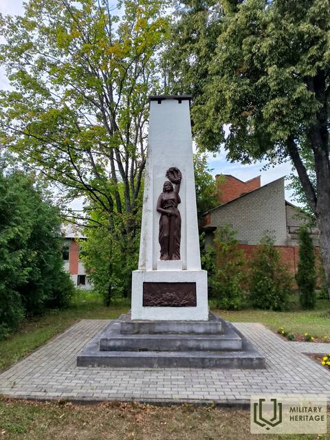 Paminklas-Vyžuonose3.jpg