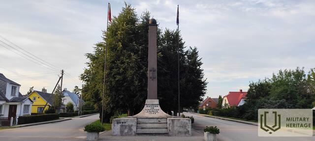 Pminklas-Saločiuose.jpg
