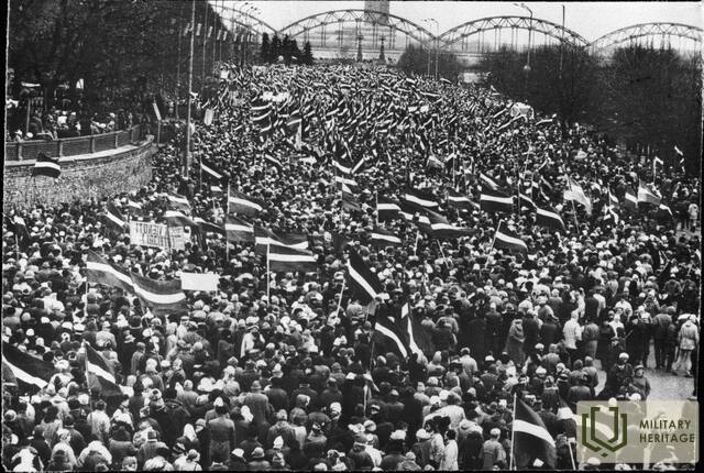 8_Daugavmala-LTF-manifestācija_13011991.jpg