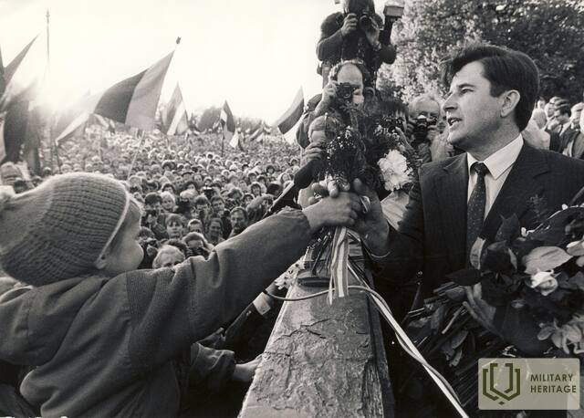 8_Daugavmala_04051990.jpg