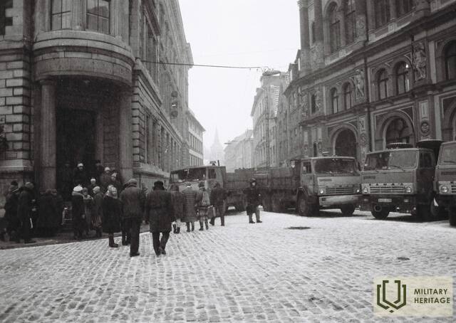 10_Barikāžu-dalībnieki-Vecrīgā_1401991.jpg