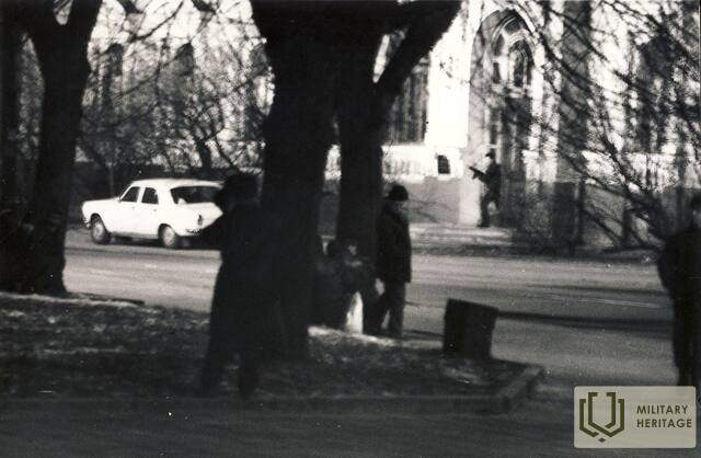 12_Apšaude-pie-Iekšlietu-ministrijas_20011991.jpg