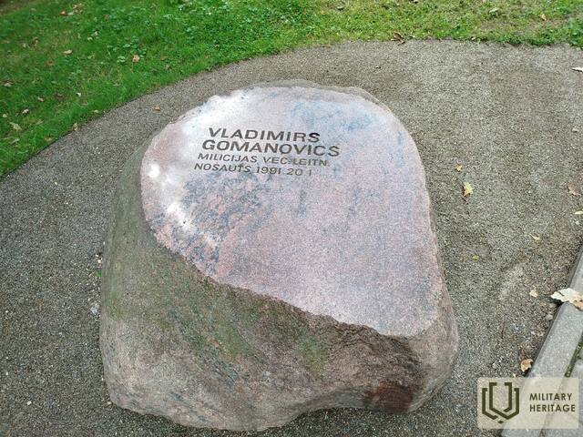 12_piemiņas-vieta-Vladimiram-Gomonovičam.jpg