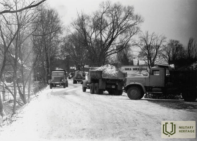 22_Barikādes-Ulbroka_1991_2.jpg