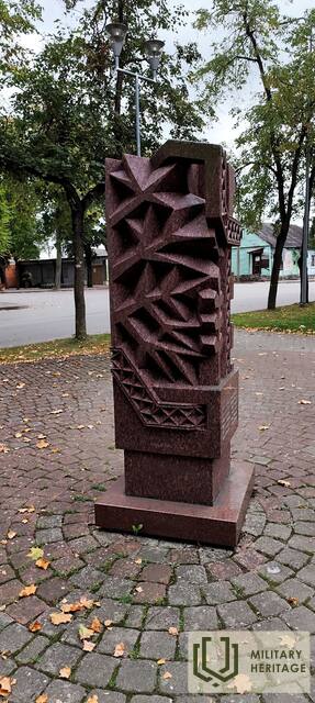 Paminklas-Nepriklausomybės-kovų-Ramygaloje4.jpg