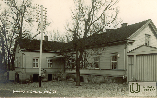 06Valmieras-latviešu-biedrības-nams-20gs20gadi.tif
