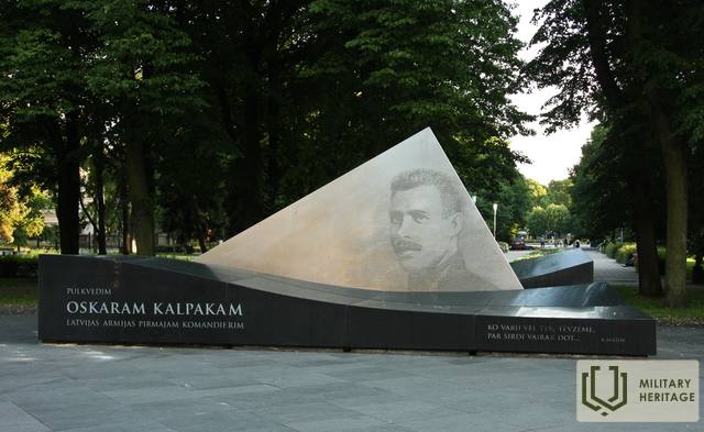 3517px-Kalpaka_piemineklis.jpg