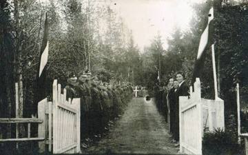 Somu karavīru kapi Bejā (ap 1930.gadu). Avots: https://lv.wikipedia.org/wiki/Bejas_kauja
