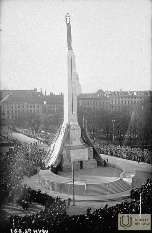 Brīvības pieminekļa svinīgā atklāšana. 1935. Avots: Latvijas Nacionālais arhīvs