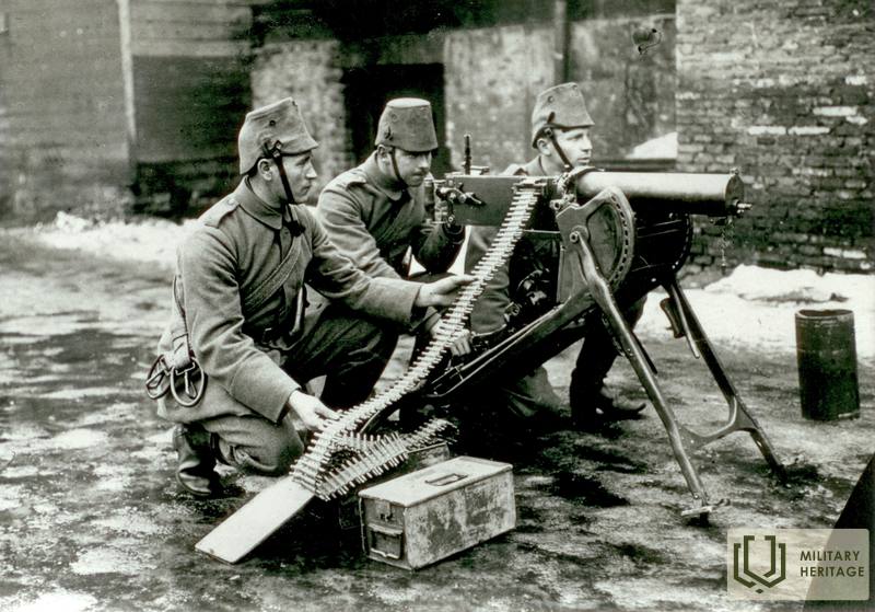 Vācijas armijas somu jēgeru ložmetējnieki Liepājā. 1916. Avots: Latvijas kara muzejs