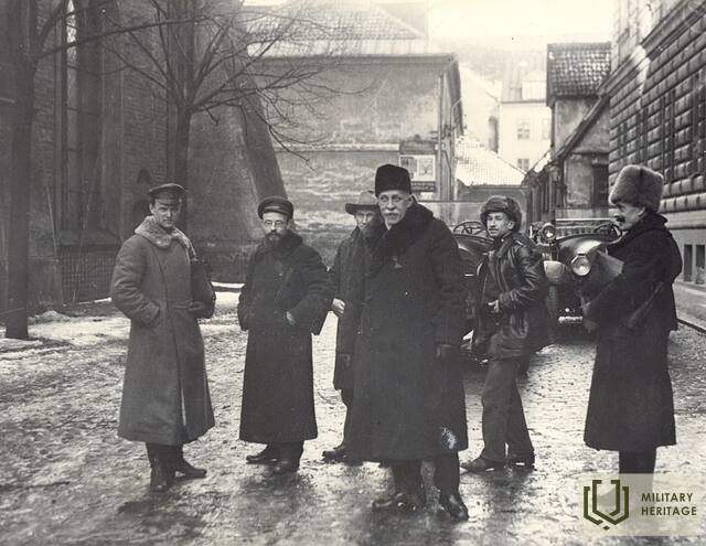 Padomju Latvijas valdības locekļi. Rīga. 1919.gada janvāris. Avots: Latvijas kara muzejs.