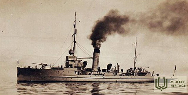 Kara kuģis virsaitis. 1927. Avots: Wikipedia
